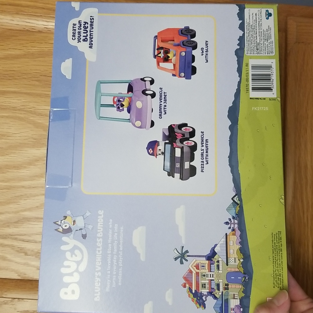 Bluey's Vehicle Bundle - Picture 6 of 7